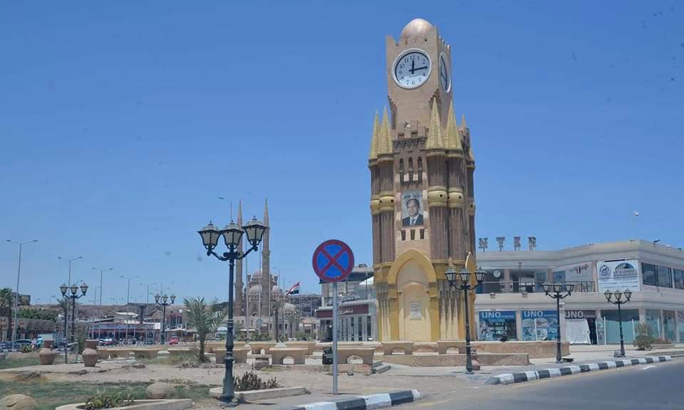 رئيس الوزراء يوجه باستمرار عمليات التطوير بمنطقة الرويسات بشرم الشيخ