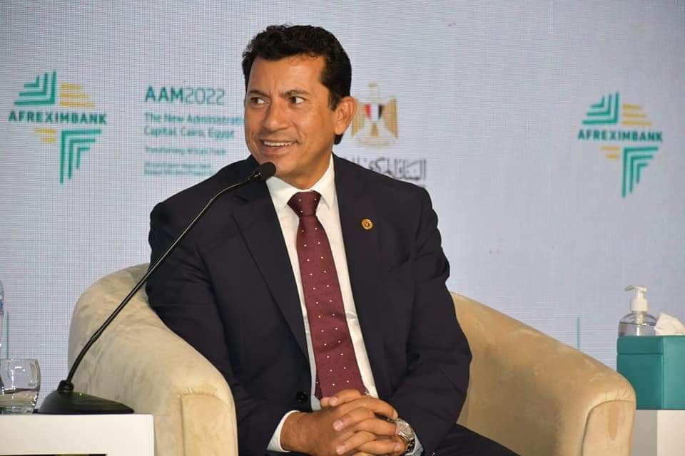 وزير الشباب يشارك بجلسة حول الاستفادة من طاقات الشباب الإبداعية