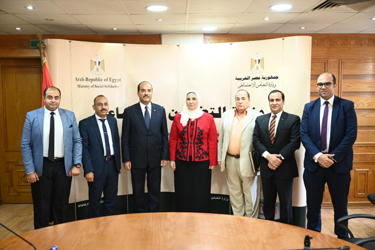 القباج ورئيس جامعة العريش يوقعان بروتوكول لإنشاء وحدة للتضامن داخل الجامعة