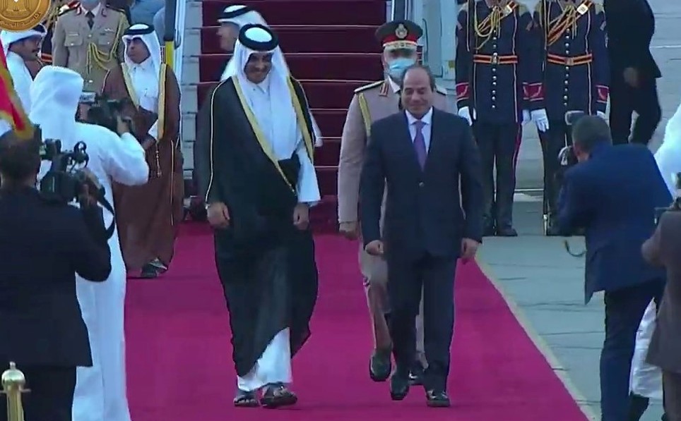 الرئيس السيسي يستقبل أمير قطر