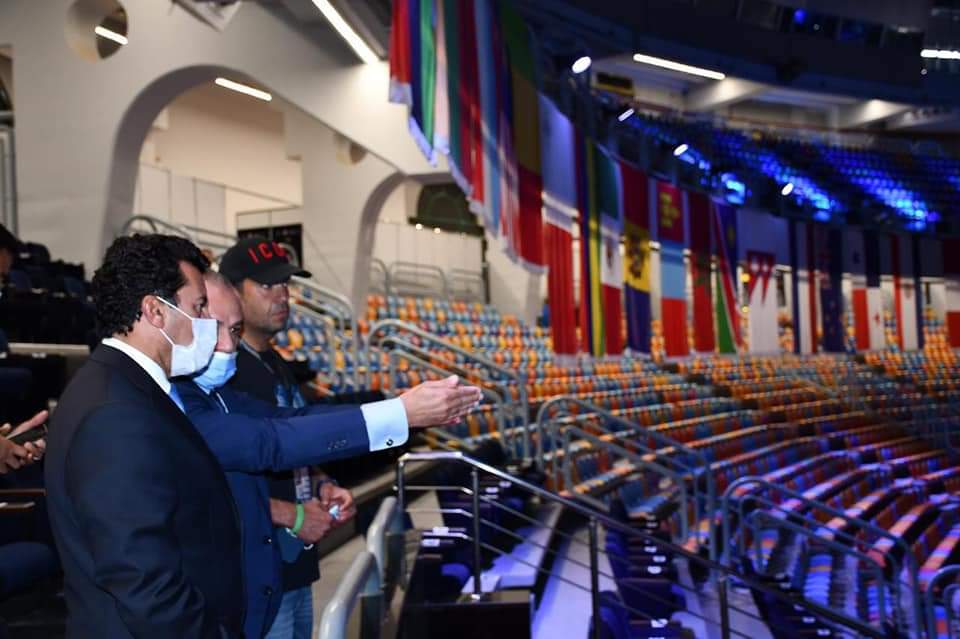 وزير الشباب والرياضة