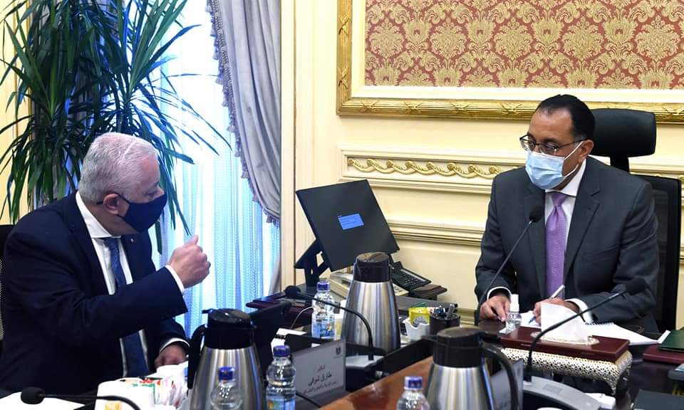 رئيس الوزراء يتابع مستجدات تطوير المناهج الدراسية وخريطة العام الدراسي المقبل