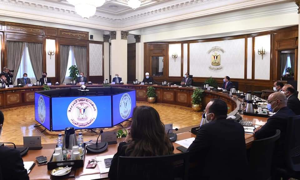 رئيس الوزراء يتابع تطوير آليات إدارة الاستثمارات الحكومية بسوق الأسهم