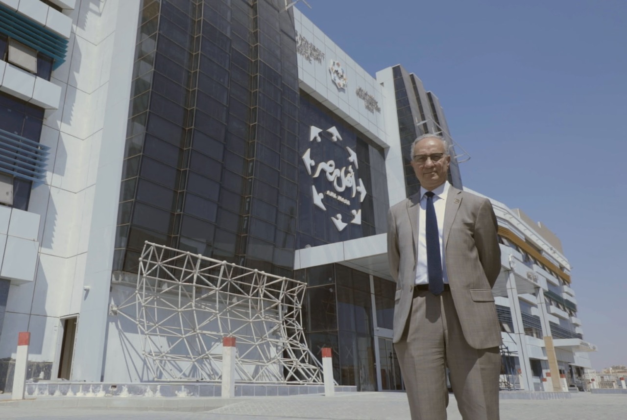 رئيس المجلس الطبي بمستشفى أهل مصر يتفقد الأعمال والتجهيزات الطبية