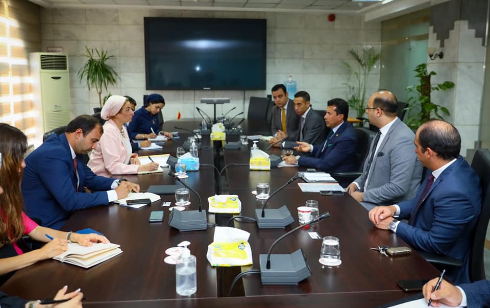 إجتماع وزيرة البيئة ووزير الشباب و الرياضة