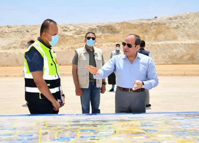 الرئيس السيسي خلال الجولة التفقدية