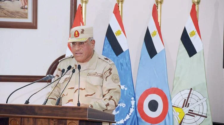 اللواء مختارعبد اللطيف رئيس الهيئة العربية للتصنيع