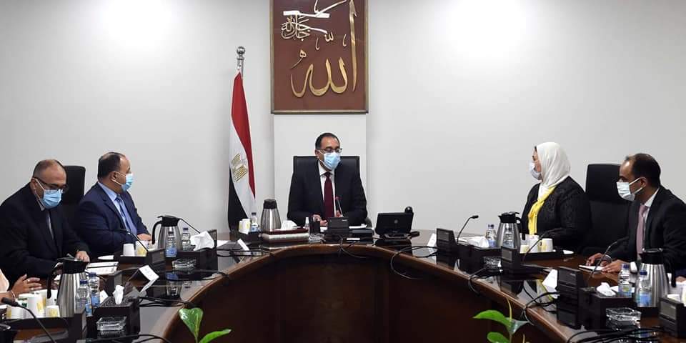 رئيس الوزراء يوجه بتشكيل لجنة لمتابعة تنفيذ حزمة الحماية الاجتماعية