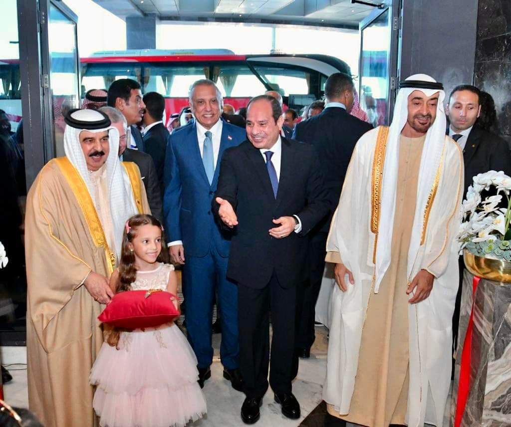 الرئيس السيسي والقادة العرب يتفقدون مدينة العلمين الجديدة