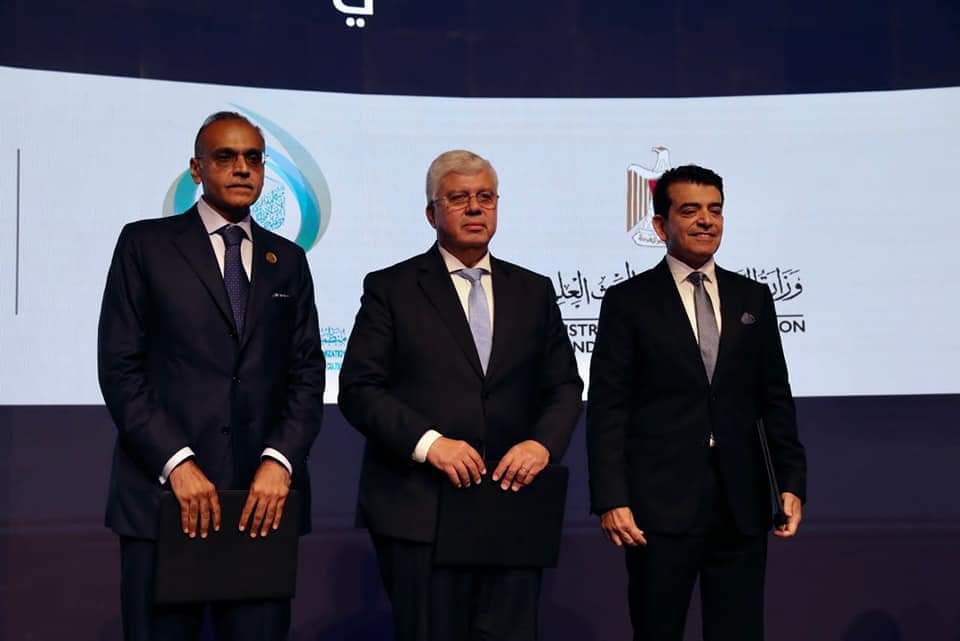 وزير التعليم العالي يشهد إطلاق «الشهادات الدولية المهنية بالتدريس»