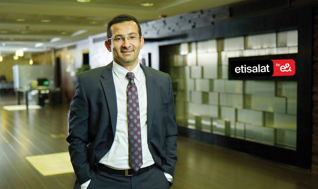 "أحمد يحيى" الرئيس التنفيذي لقطاع الأفراد بشركة اتصالات مصر