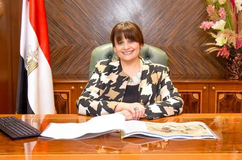 وزيرة الهجرة تعقد اجتماعها الأول بمقر الوزارة بالعاصمة الإدارية