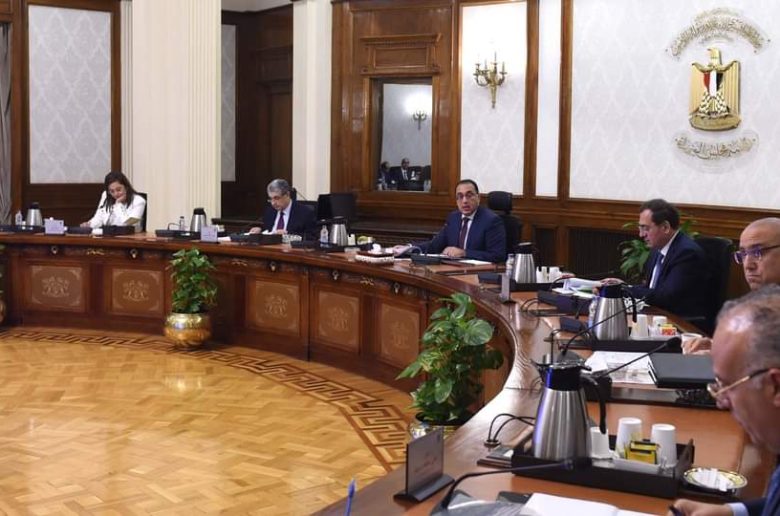 رئيس الوزراء يكلف الوزارات المعنية بتوفير احتياجات مشروع مستقبل مصر