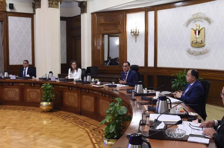 الحكومة تستعد لطرح حصص من «وطنية» و«صافي» بالبورصة قبل نهاية العام