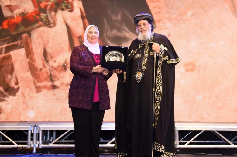 وزيرة التضامن تشهد الاحتفال بنجاح مشروع «بنت الملك» لرعاية فتيات الأسر الأولي بالرعاية