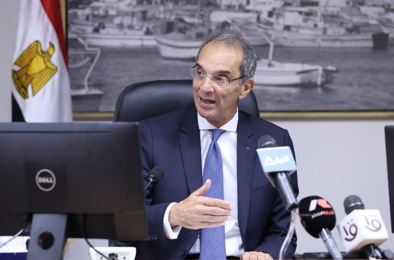 الدكتور عمرو طلعت وزير الاتصالات وتكنولوجيا المعلومات
