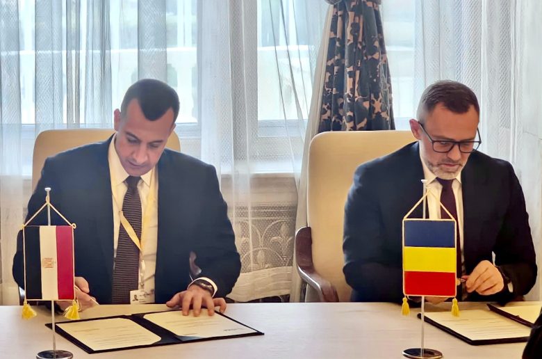 جانب من توقيع مذكرة التفاهم