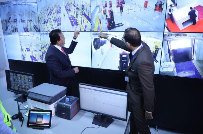 جانب من فعاليات افتتاح مجمع فاكسيرا