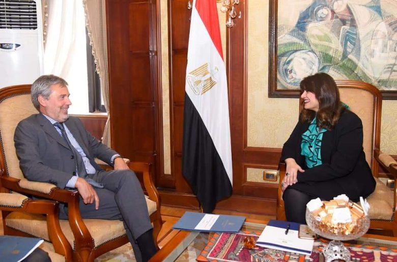 وزيرة الهجرة تستقبل السفير الإيطالي لدى مصر لبحث سبل تعزيز التعاون