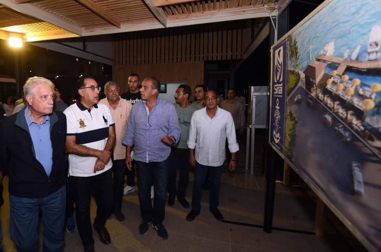 رئيس الوزراء يتفقد أعمال تطوير سقالة شرم الشيخ «بخليج نعمة»