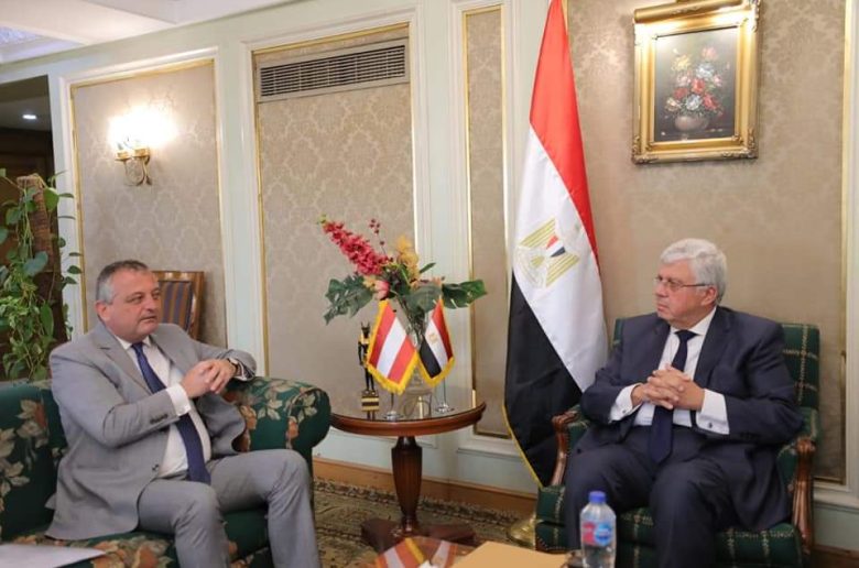 وزير التعليم العالي يؤكد على أهمية التعاون بين الجامعات التكنولوجية المصرية والنمساوية