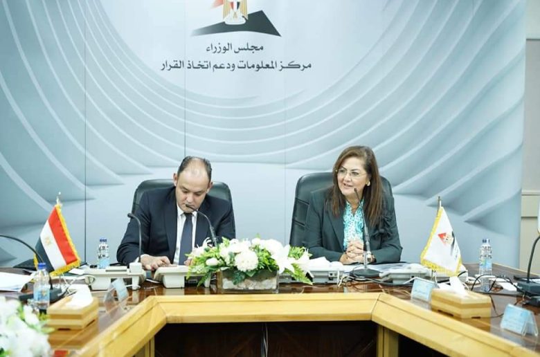 وزيرا التخطيط والصناعة يبحثان تنفيذ خطة تنمية الصادرات المصرية لقارة إفريقيا