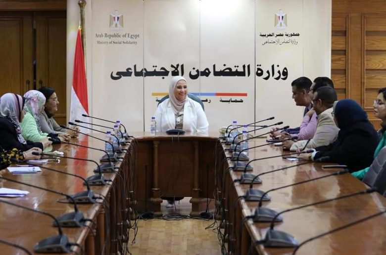 وزارة التضامن وبصيرة توقعان بروتوكول لإجراء مسح للعيون على أطفال الحضانات