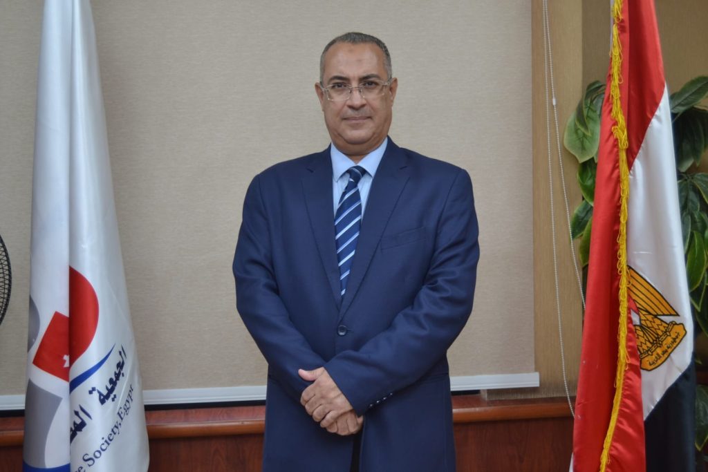 مصطفى أبو العزم، العضو المنتدب للجمعية المصرية للتأمين التعاوني