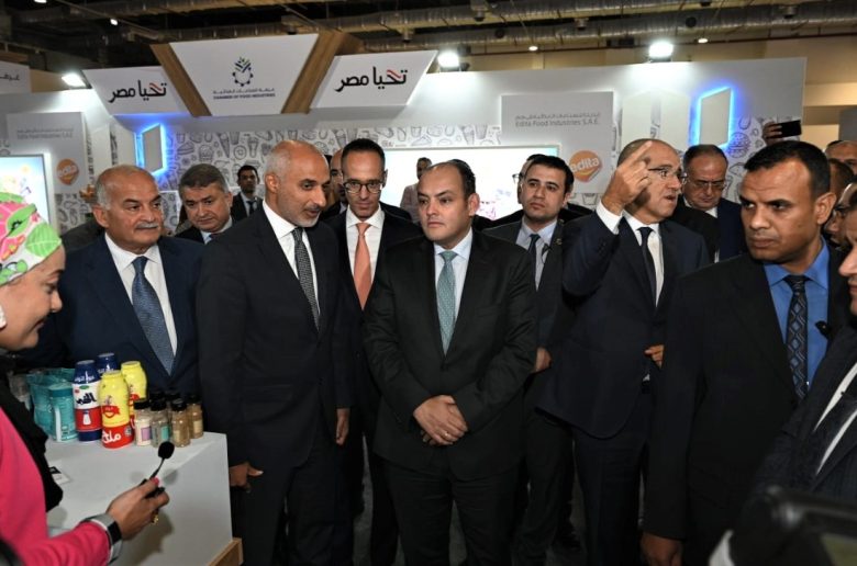 رئيس الوزراء: الدولة تتحمل دعم المواطنين في قطاع الكهرباء بقيمة 40 مليار جنيه