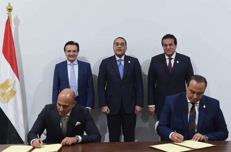 هيئة الرعاية الصحية وأسترازينيكا يوقعان مذكرة تفاهم لتعزيز مفهوم المنشآت الصحية الخضراء