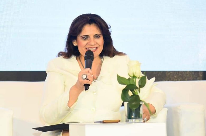 وزارة الهجرة تعلن توصيات جلسة «نحو الوصول إلى صفر انبعاثات كربونية»