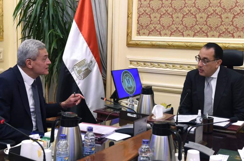 رئيس الوزراء يتابع عدداً من ملفات عمل هيئة الشراء الموحد