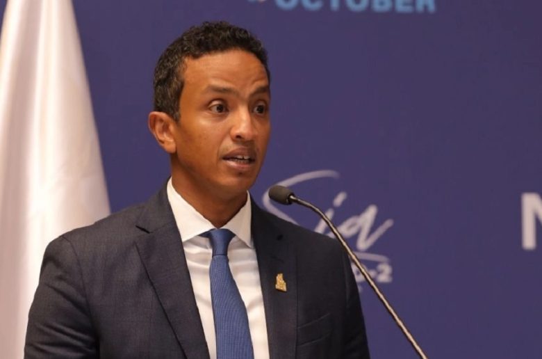 الدكتور أيمن بن خليفة