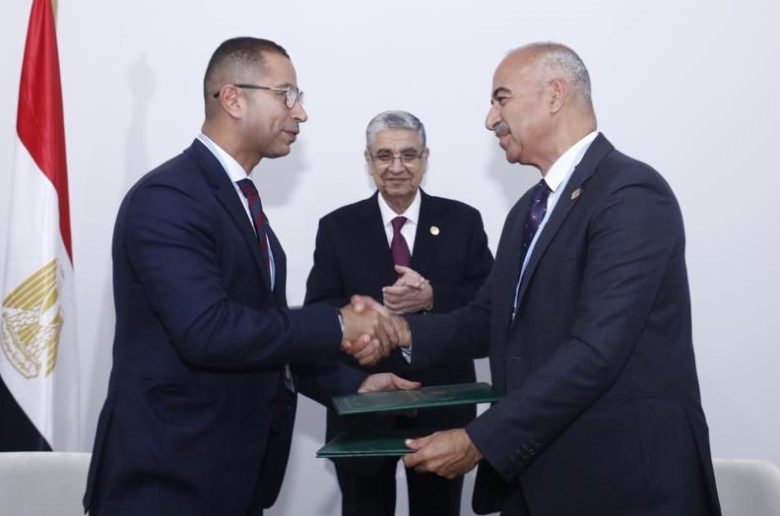 جانب من توقيع مذكرة التفاهم