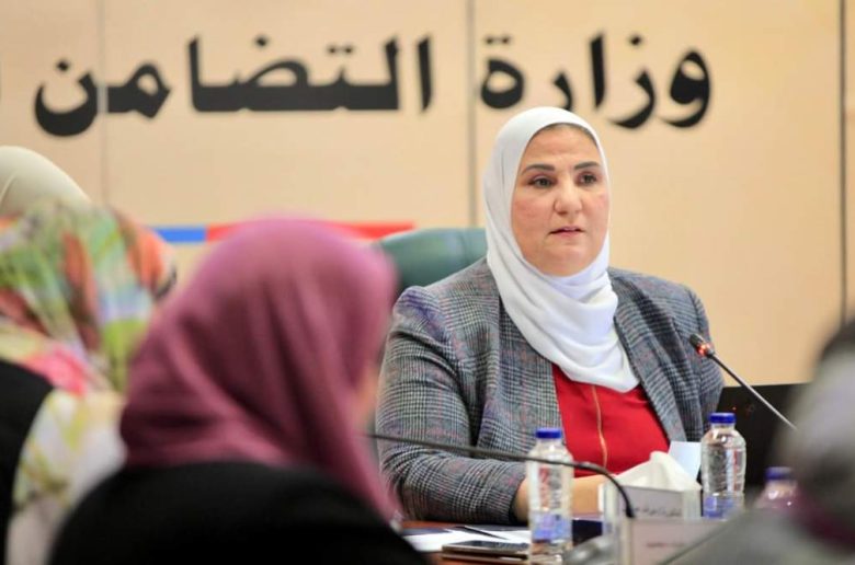 وزيرة التضامن تترأس اجتماع لجنة تأهيل سكان المناطق «بديلة العشوائيات»