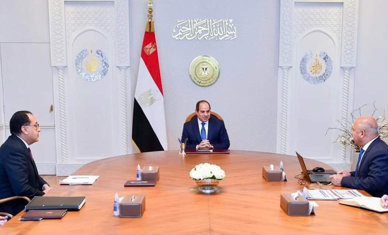 اجتمع الرئيس عبد الفتاح السيسي اليوم مع الدكتور مصطفى مدبولي رئيس مجلس الوزراء، والفريق كامل الوزير، وزير النقل، واللواء أمير سيد