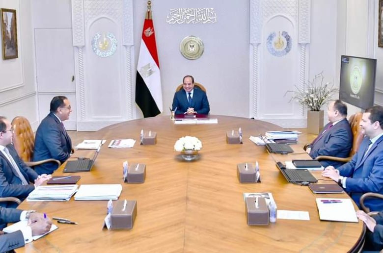 الرئيس السيسي يوجه وجه بصياغة المنظومة الضريبية لدمج الاقتصاد غير الرسمي