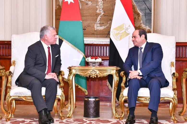 الرئيس السيسي وملك الأردن يبحثان سبل تعزيز العلاقات الاقتصادية وزيادة التبادل التجاري