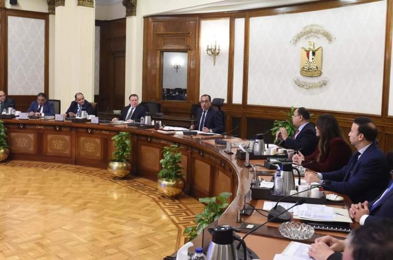 رئيس الوزراء يتابع موقف تطبيق منظومة الشحن المسبق ACI