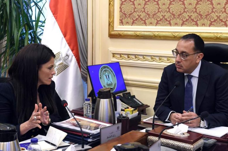 رئيس الوزراء يبحث ملفات عمل وزارة التعاون الدولي خلال الفترة الراهنة