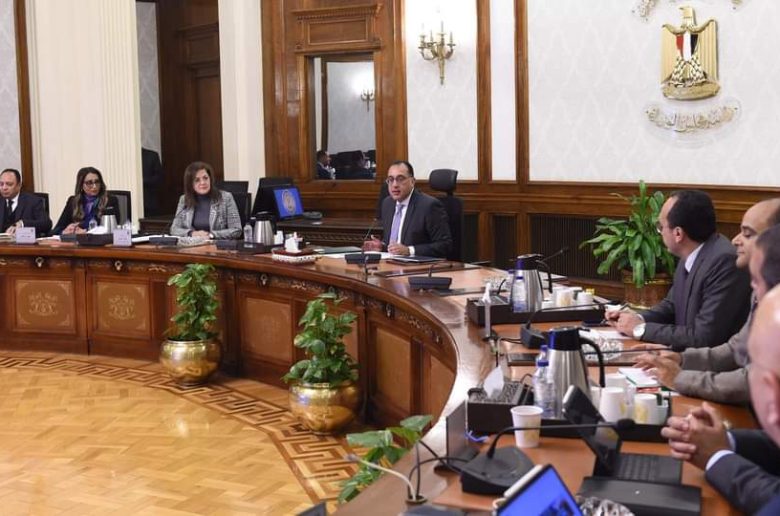 رئيس الوزراء: الإعلان قريبا عن القائمة الكاملة للشركات التي ستطرح بالبورصة