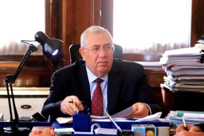 وزير الزراعة يتابع عمليات استكشاف وحصر الأراضي الصحراوية الصالحة للزراعة