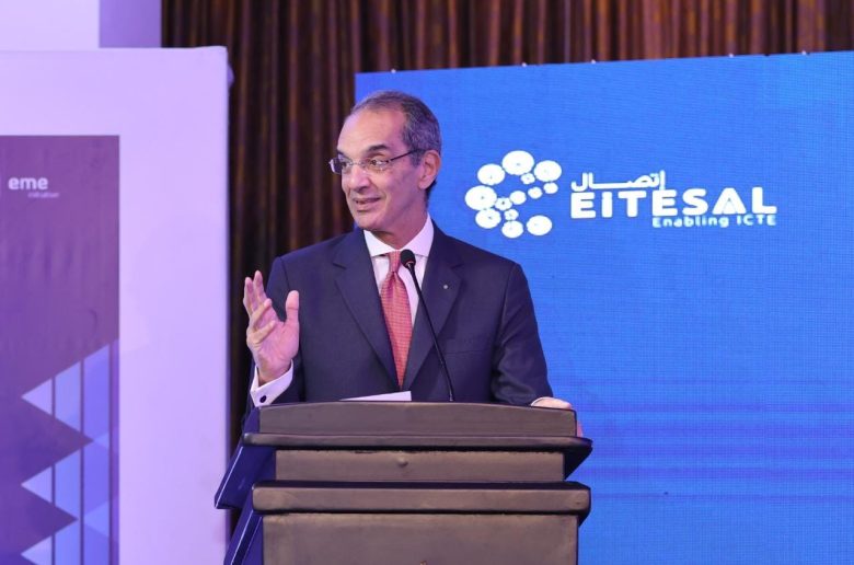 وزير الاتصالات يفتتح القمة الأولى للتحالف العالمي لأشباه الموصلات