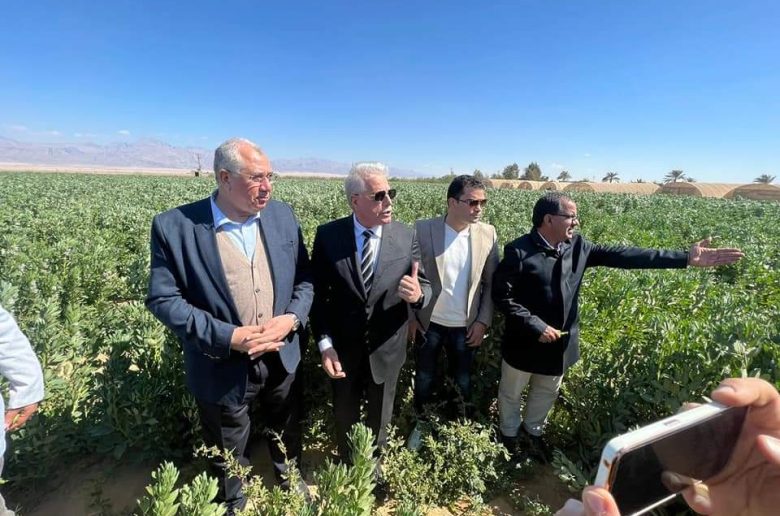 وزير الزراعة ومحافظ جنوب سيناء يتفقدان معرض السلع ومعصرة الزيوت