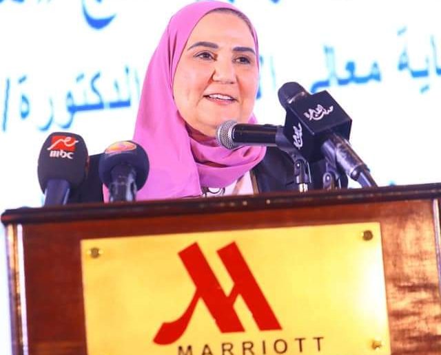 وزيرة التضامن تشهد حفل توزيع الجوائز على خريجي برنامج «مصنع الابتكار»