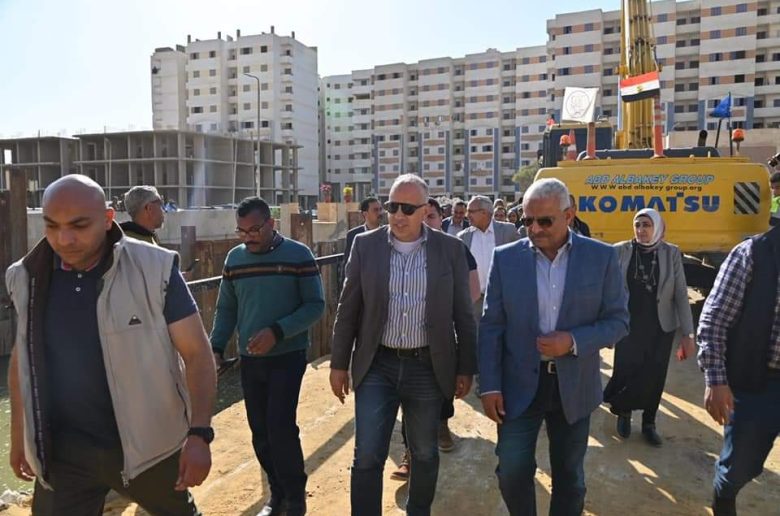 وزير الري يتفقد مشروعات الموارد المائية بمحافظة السويس