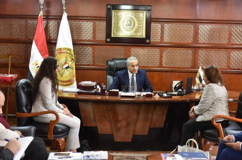 وزير القوى العاملة يبحث تنفيذ الخطة الوطنية لمكافحة عمل الأطفال