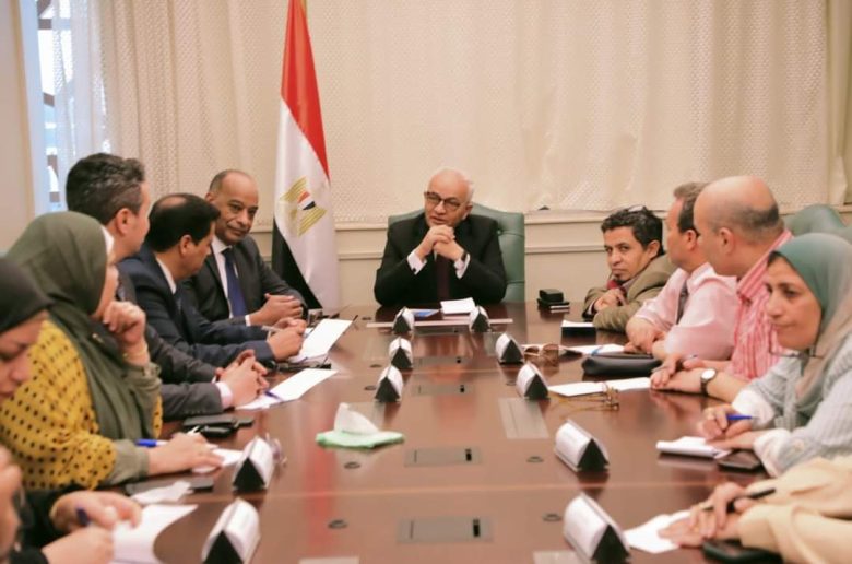 وزير التعليم يستعرض مستجدات تنفيذ خطة تطوير المناهج