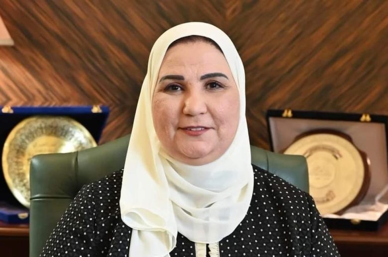 وزيرة التضامن: استمرار عمل الخط الساخن لعلاج الإدمان خلال إجازة عيد الفطر