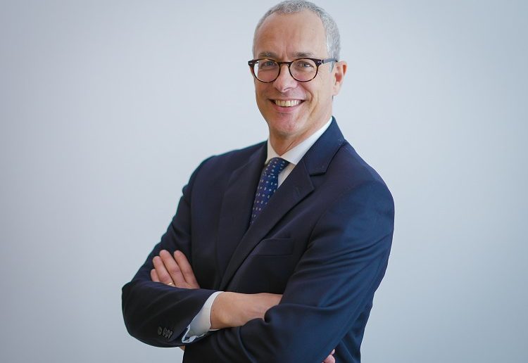 مشروع أكوا باور للطاقة الشمسية في كوم أمبو يحصل على حزمة تمويل